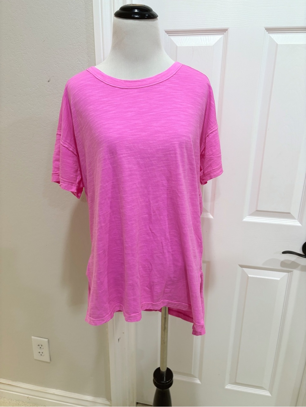 Anthropologie Pilcro Everyday Lightweight Oversized Tee Hot Pink Size Small